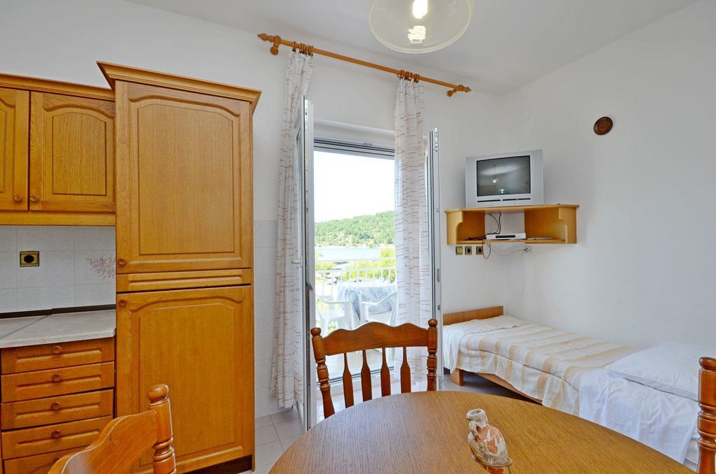Apartments Vila Punta Jadrtovac Экстерьер фото