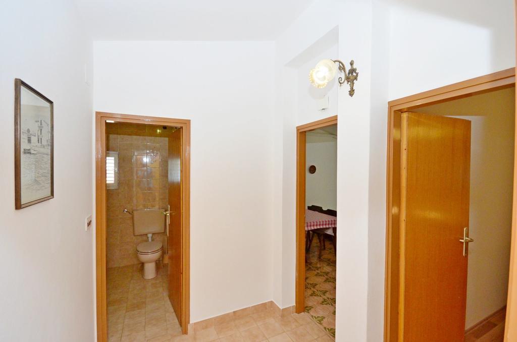 Apartments Vila Punta Jadrtovac Экстерьер фото