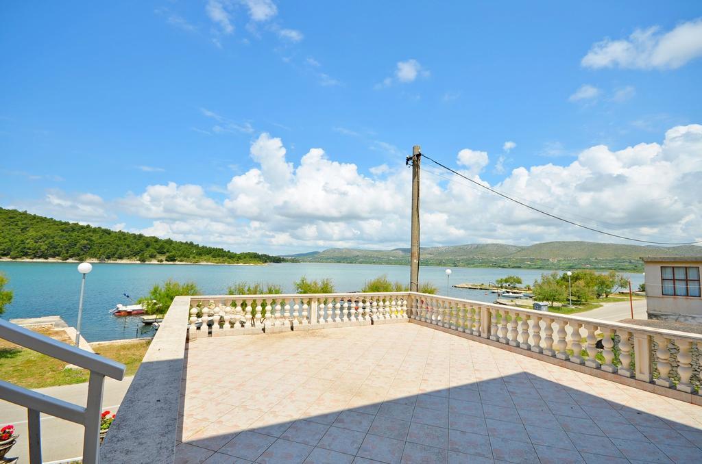 Apartments Vila Punta Jadrtovac Экстерьер фото