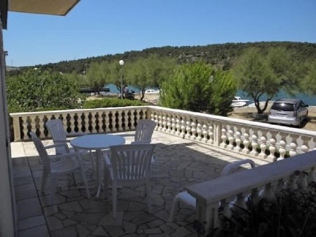 Apartments Vila Punta Jadrtovac Экстерьер фото